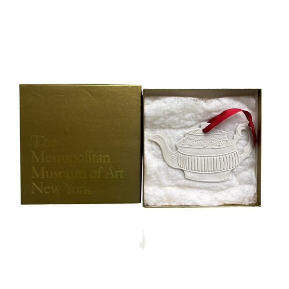 Metropolitan Museum of Art Neoclassical Teapot Ornament Christmas Decoration 6" - Picture 2 of 5